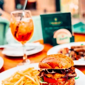 Restaurant Zlaty Strom 02